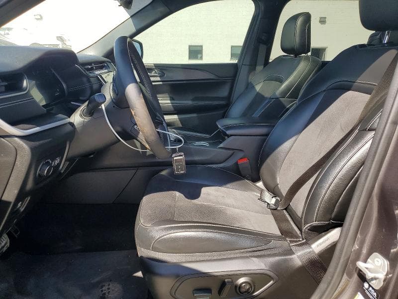 2024 JEEP GRAND CHEROKEE L LAREDO 7