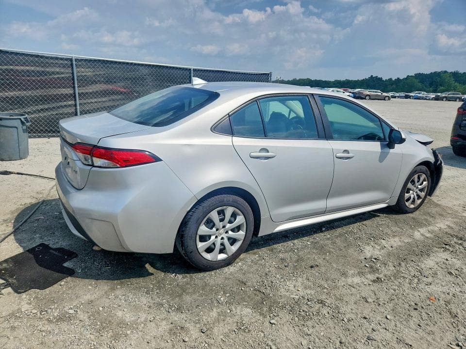 2022 TOYOTA COROLLA LE 3