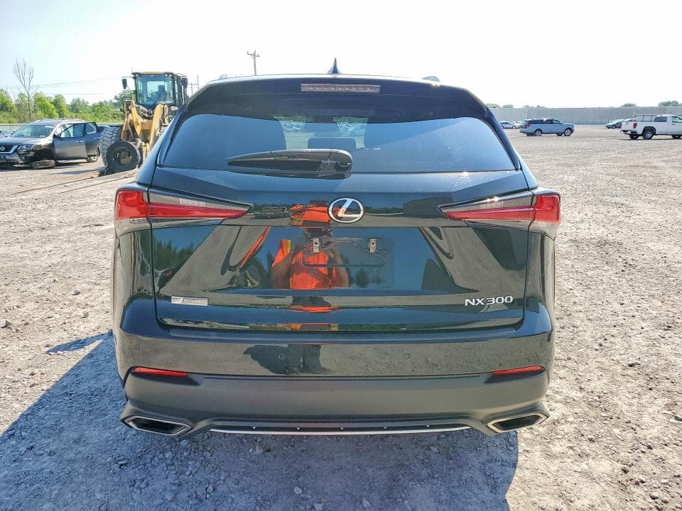 2021 LEXUS NX 300 F SPORT 6