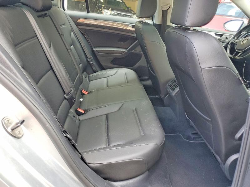 2017 VOLKSWAGEN GOLF ALLTRACK S S 11