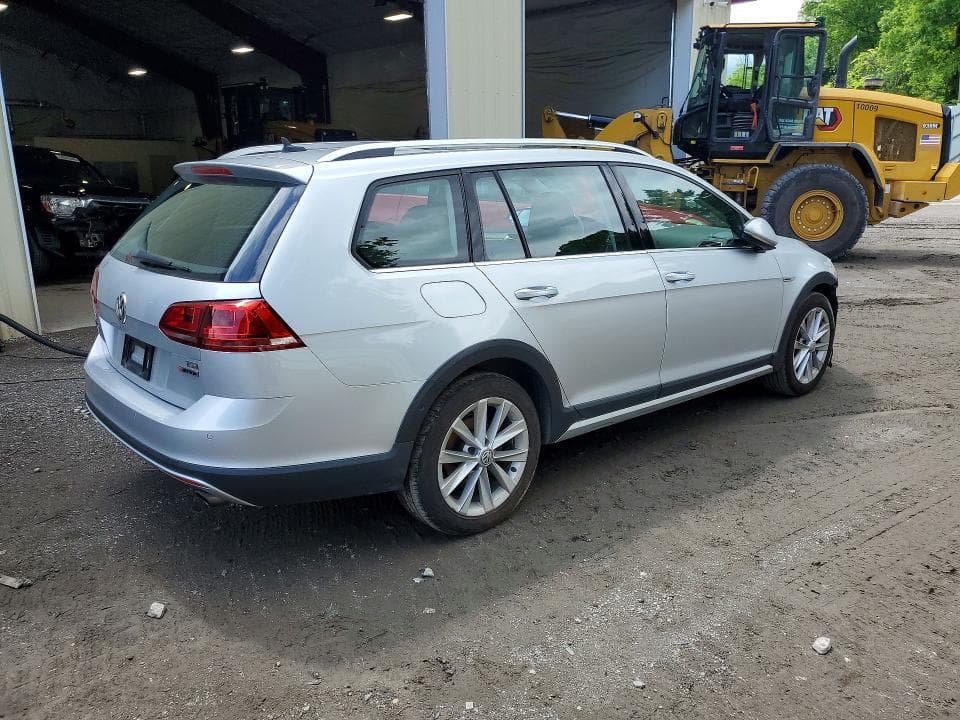 2017 VOLKSWAGEN GOLF ALLTRACK S S 3
