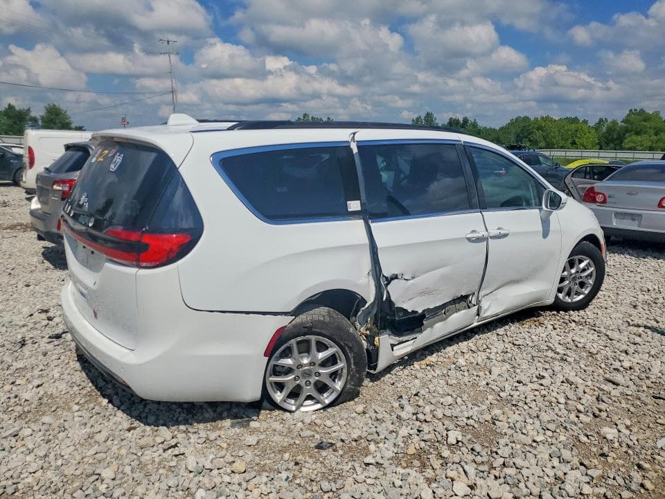 2022 CHRYSLER PACIFICA TOURING L 3
