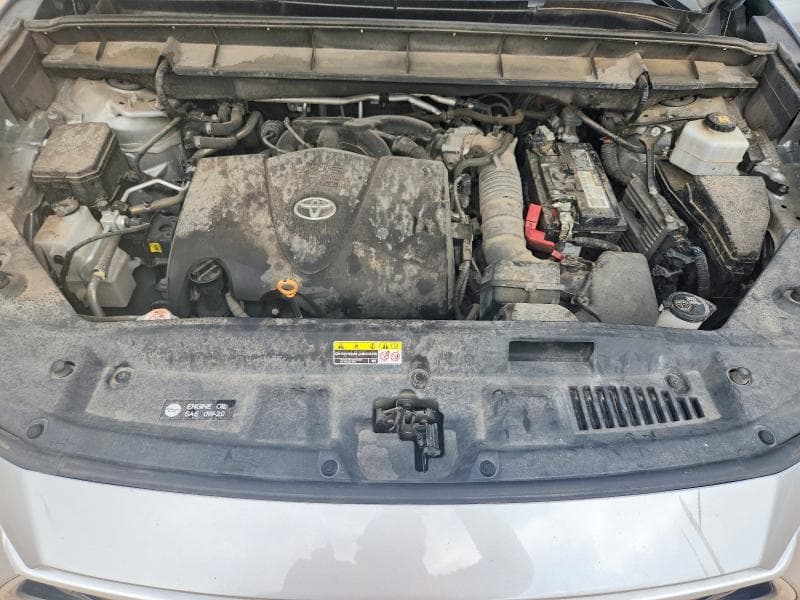 2021 TOYOTA HIGHLANDER XLE XLE 11