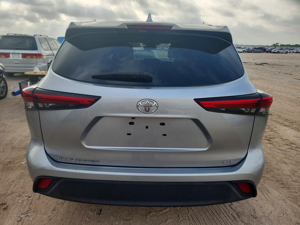 2021 TOYOTA HIGHLANDER XLE XLE 6