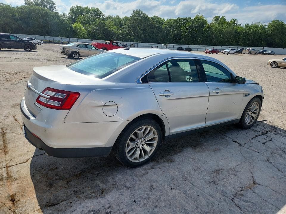 2018 FORD TAURUS LIMITED LIMITED 3