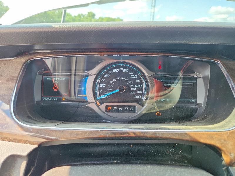 2018 FORD TAURUS LIMITED LIMITED 9