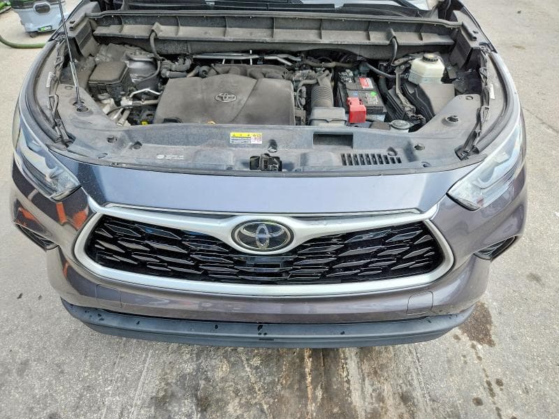 2021 TOYOTA HIGHLANDER XLE XLE 12