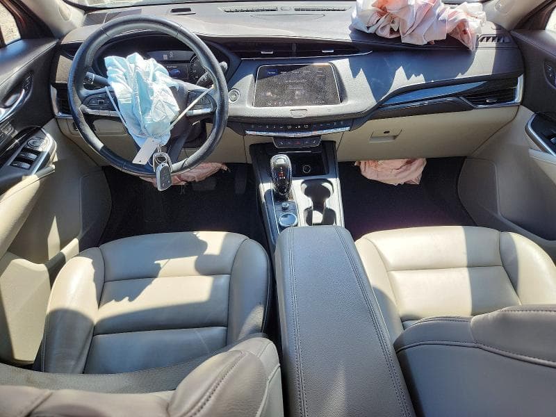 2020 CADILLAC XT4 PREMIUM LUXURY 8
