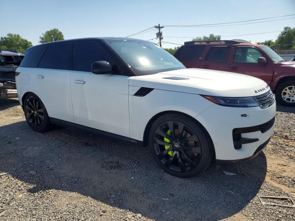 2025 LAND ROVER RANGE ROVER SPORT SE 4