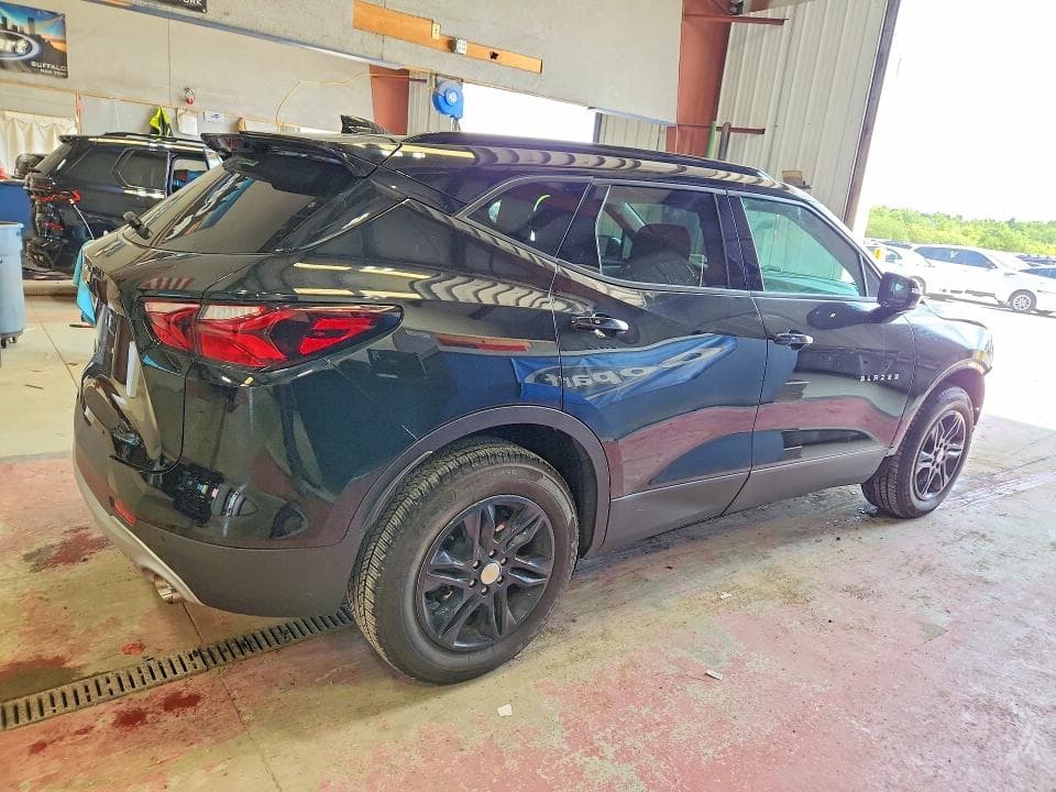 2021 CHEVROLET BLAZER 2LT 3