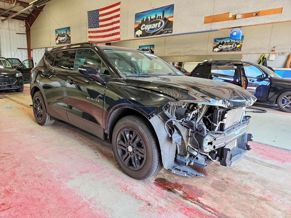 2021 CHEVROLET BLAZER 2LT 4