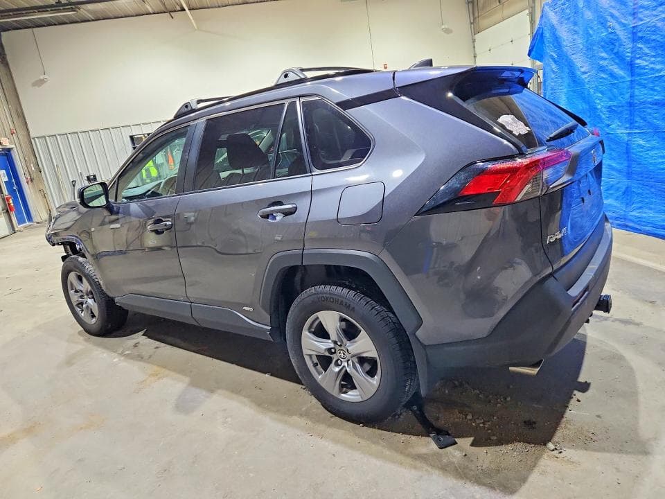 2022 TOYOTA RAV4 XLE XLE 2