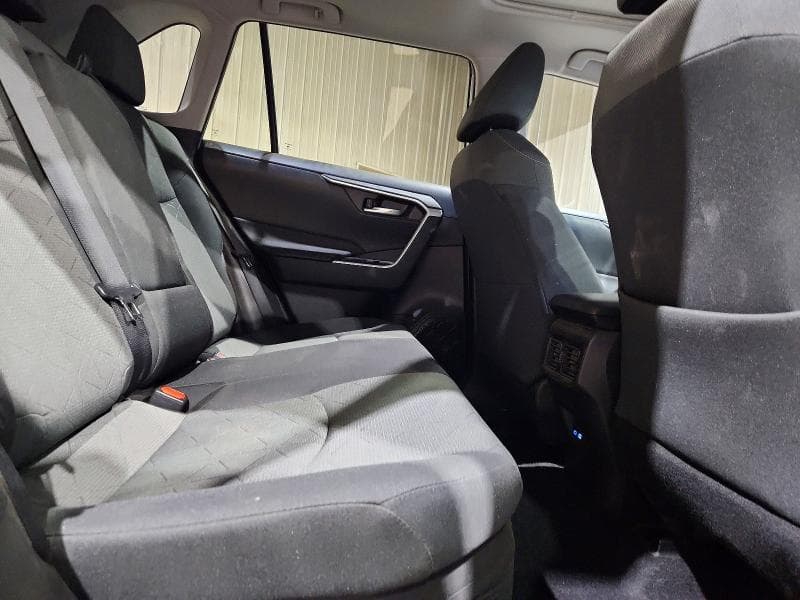 2022 TOYOTA RAV4 XLE XLE 11