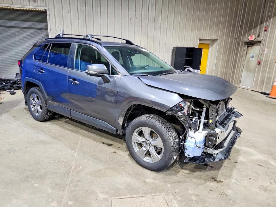 2022 TOYOTA RAV4 XLE XLE 4