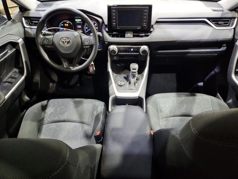 2022 TOYOTA RAV4 XLE XLE 8