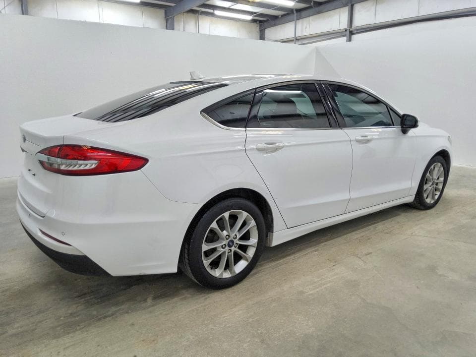 2020 FORD FUSION SE 3
