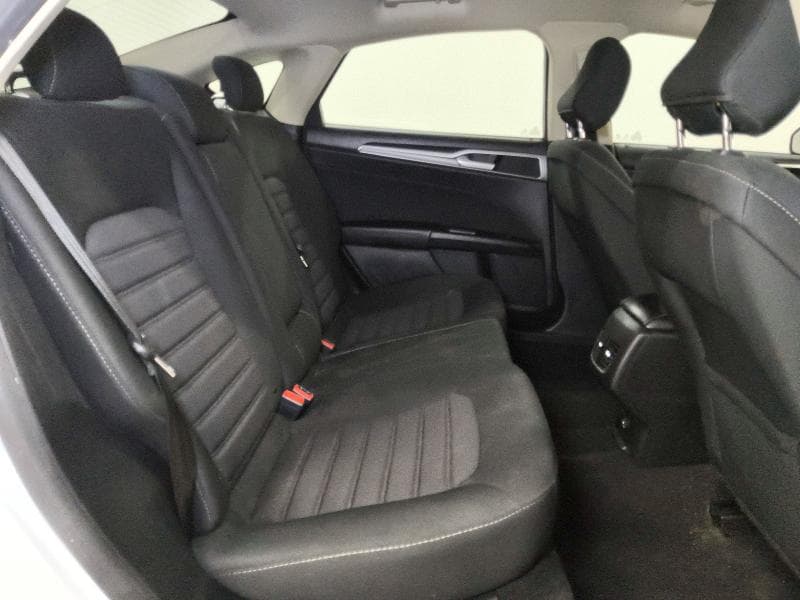 2020 FORD FUSION SE 10
