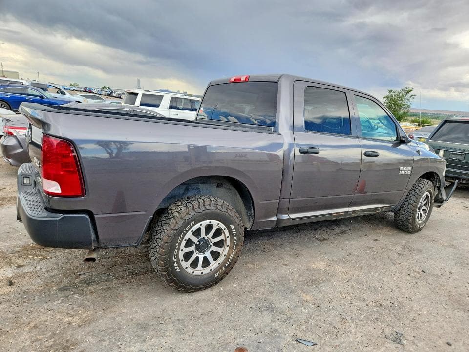 2017 RAM 1500 ST 3