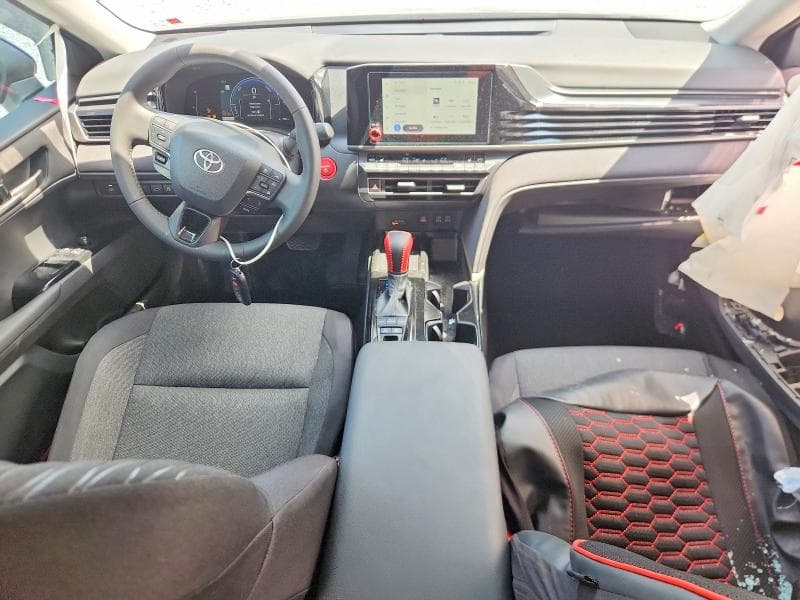 2026 TOYOTA CAMRY LE 8