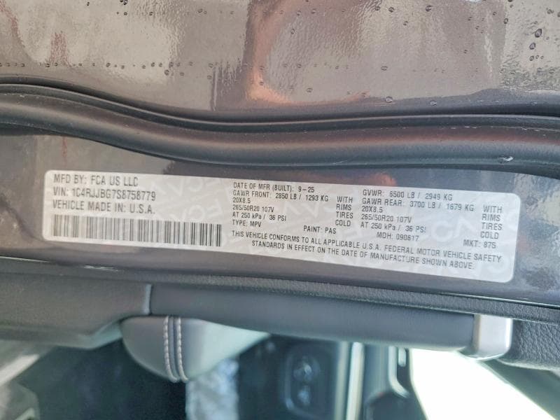 2025 JEEP GRAND CHEROKEE L LIMITED 13
