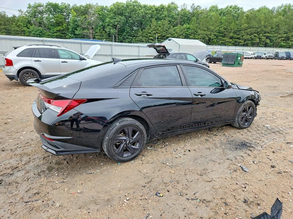 2021 HYUNDAI ELANTRA SEL 3