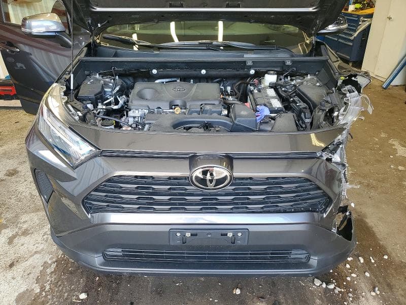 2025 TOYOTA RAV4 XLE XLE 12