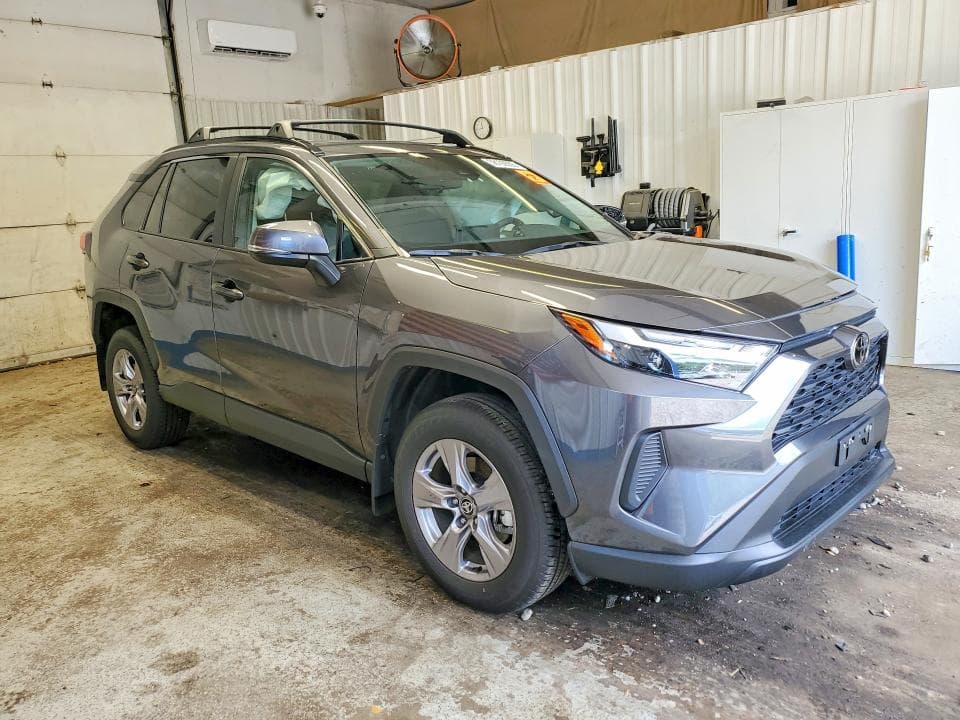 2025 TOYOTA RAV4 XLE XLE 4