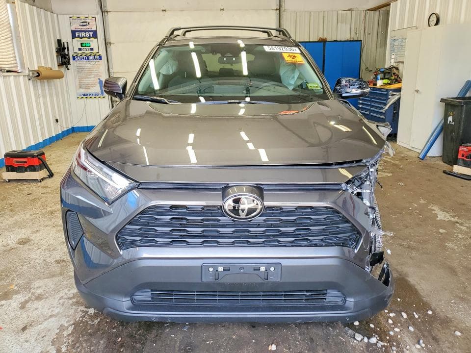 2025 TOYOTA RAV4 XLE XLE 5