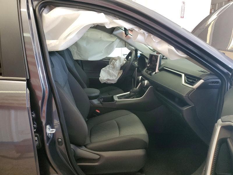 2025 TOYOTA RAV4 XLE XLE 7
