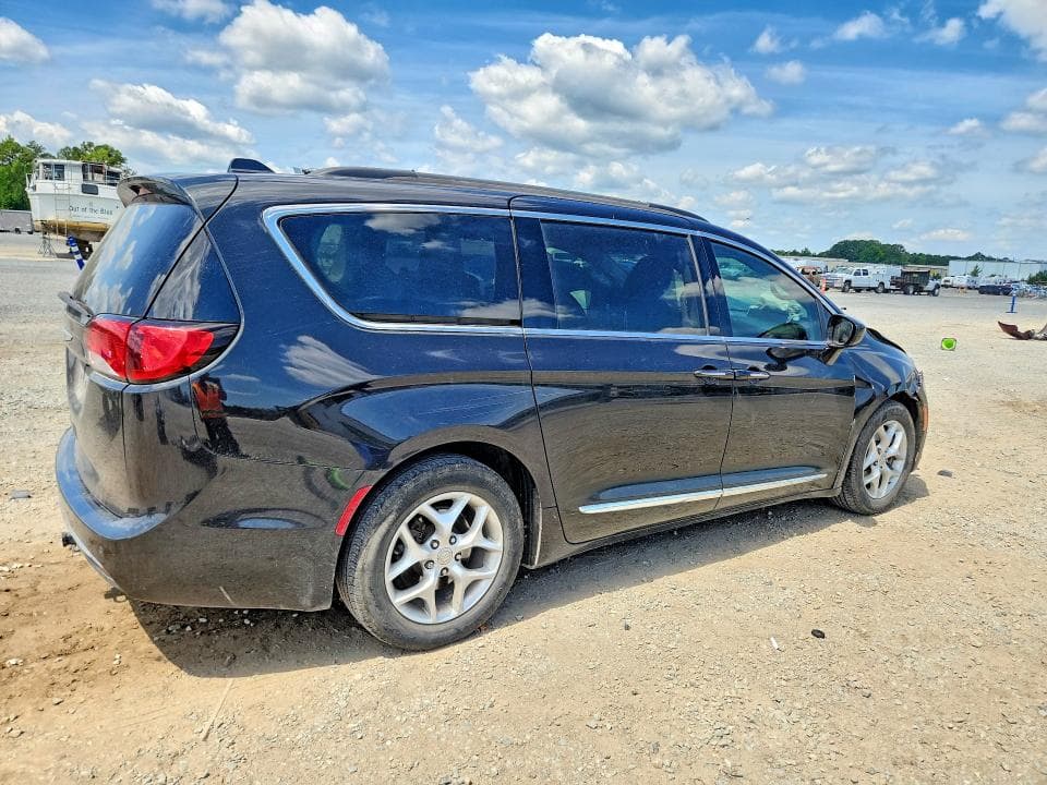 2017 CHRYSLER PACIFICA TOURING L 3