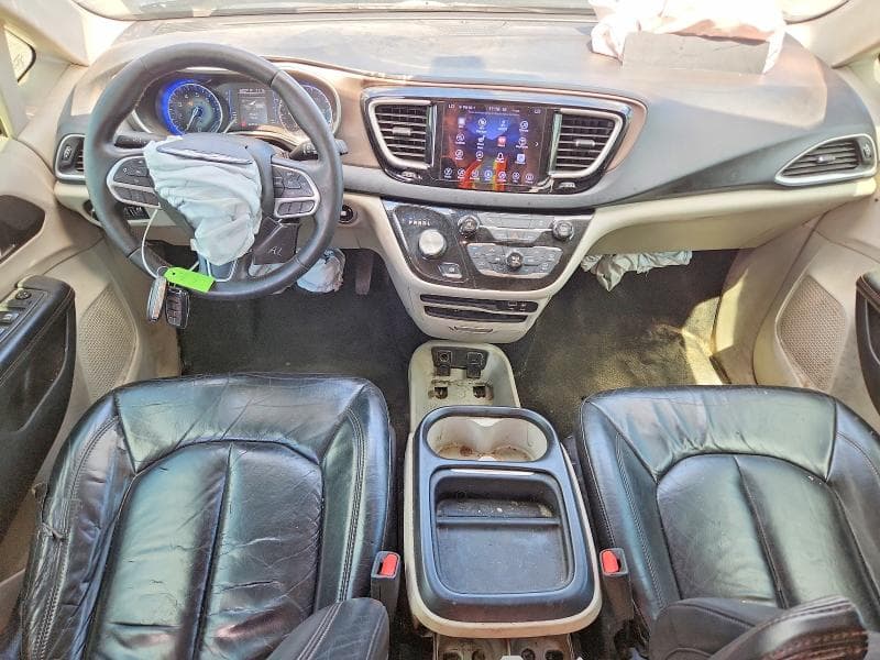 2017 CHRYSLER PACIFICA TOURING L 8