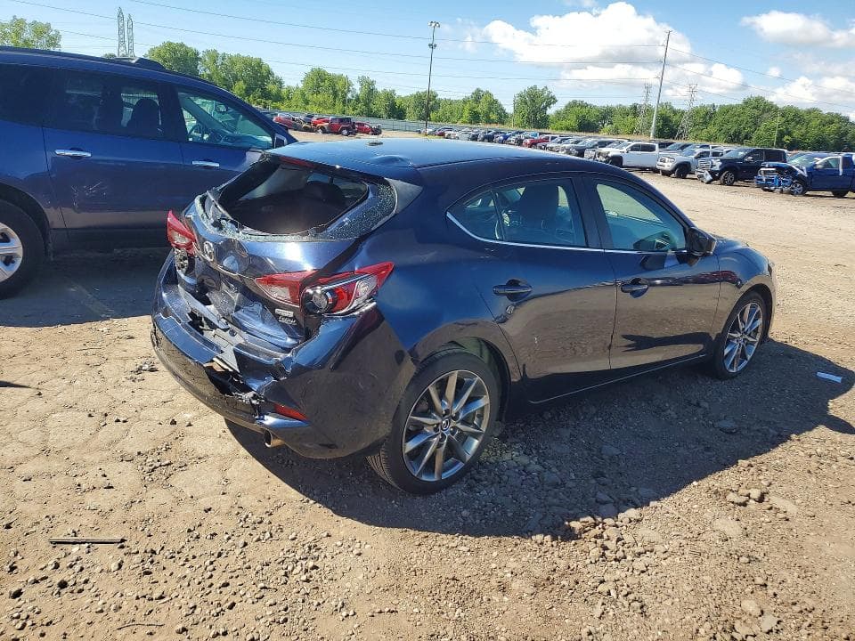2018 MAZDA 3 TOURING 3