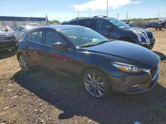 2018 MAZDA 3 TOURING 4