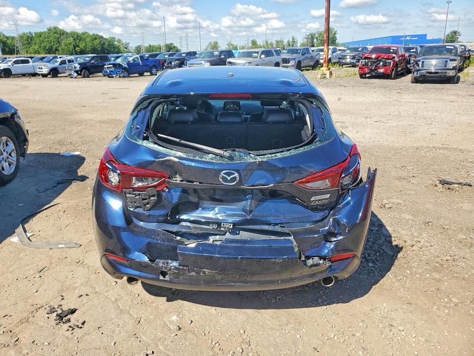 2018 MAZDA 3 TOURING 6