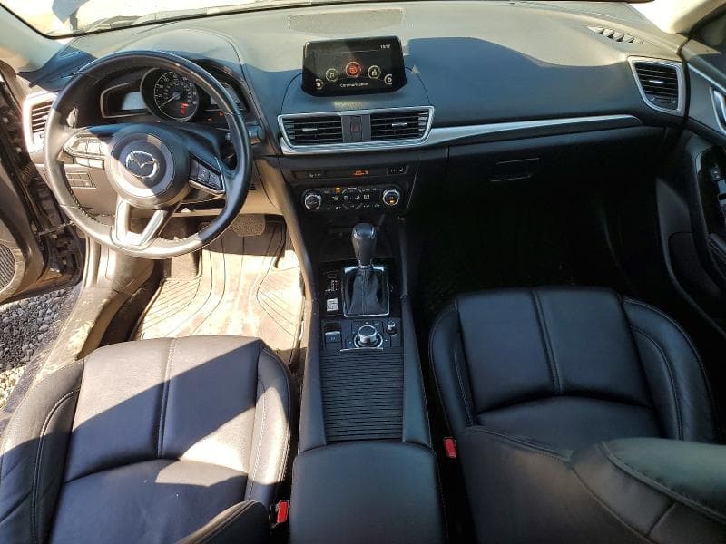 2018 MAZDA 3 TOURING 8