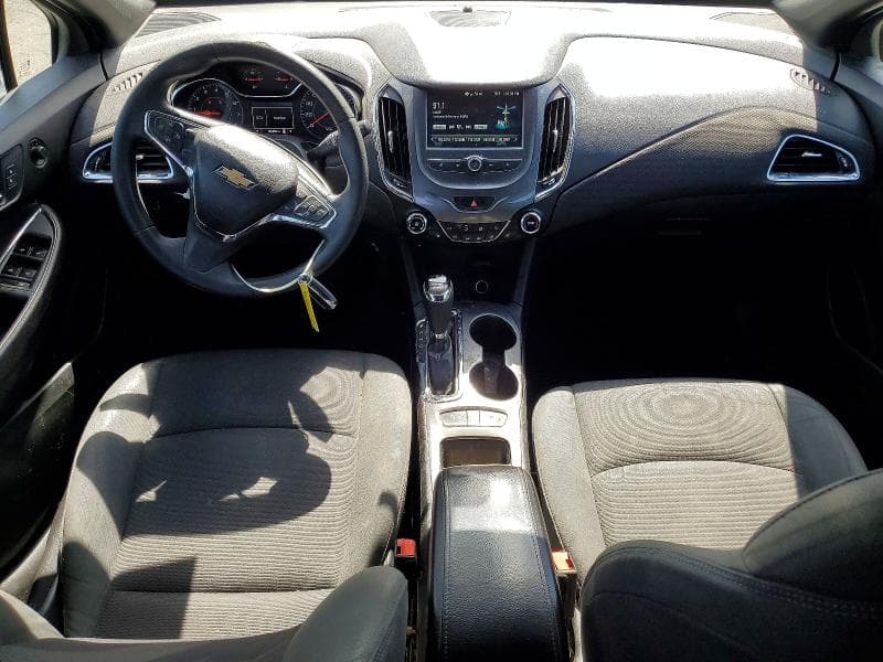 2017 CHEVROLET CRUZE LT 8