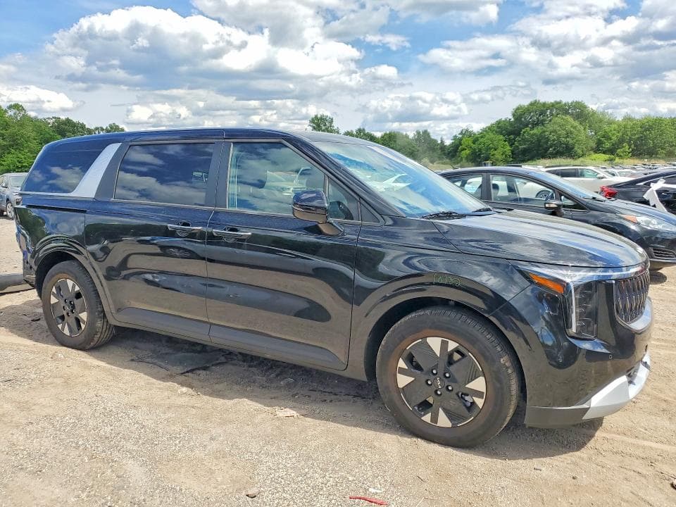 2026 KIA CARNIVAL LXS 4