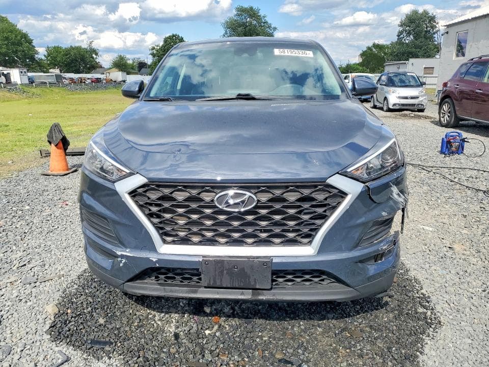 2020 HYUNDAI TUCSON SE 5