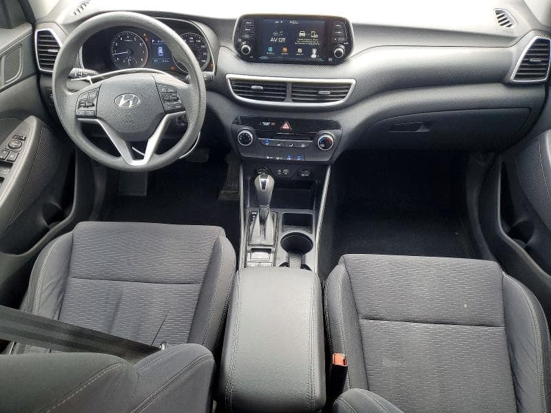 2020 HYUNDAI TUCSON SE 8