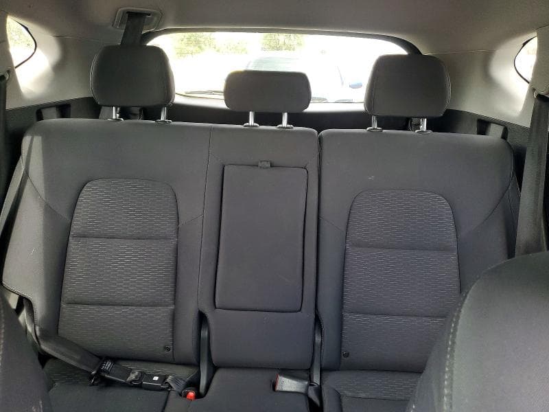 2020 HYUNDAI TUCSON SE 10