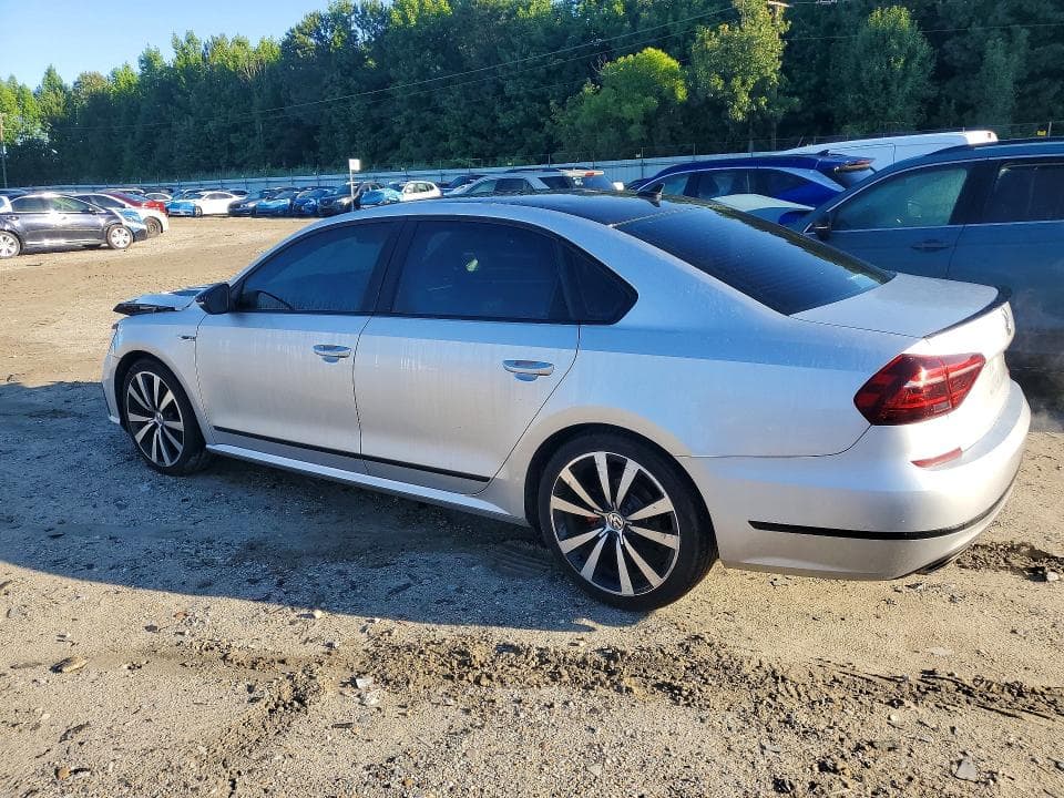 2018 VOLKSWAGEN PASSAT GT 2