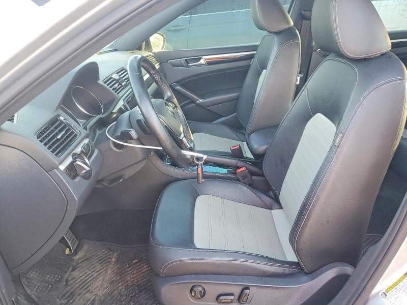 2018 VOLKSWAGEN PASSAT GT 7