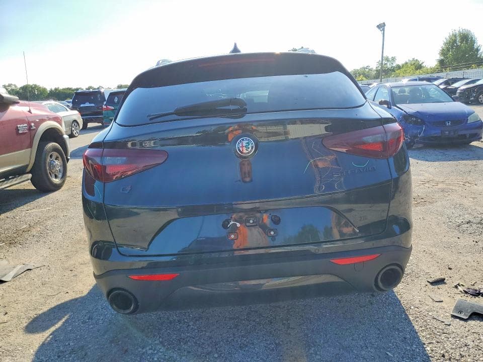 2019 ALFA ROMEO STELVIO 6