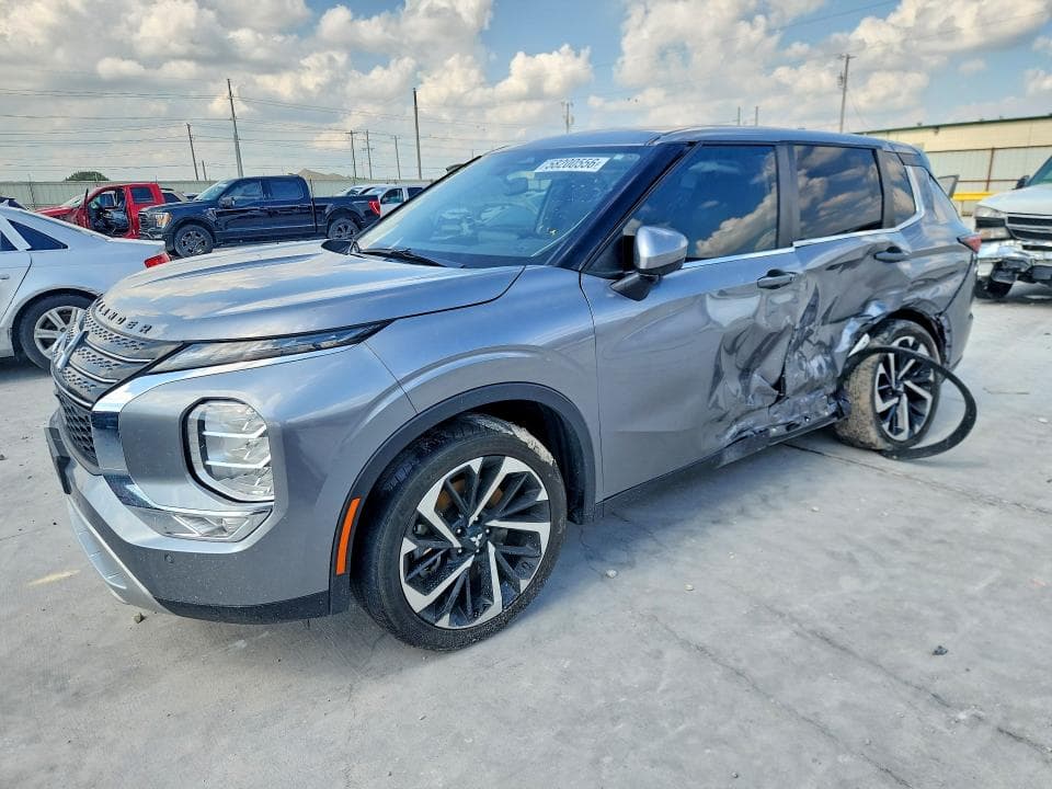 2023 MITSUBISHI OUTLANDER SE - 1