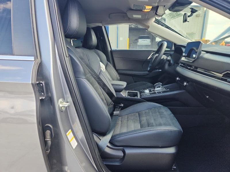 2023 MITSUBISHI OUTLANDER SE 7