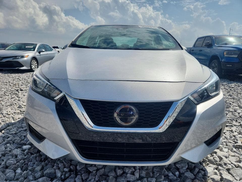 2021 NISSAN VERSA SV 5