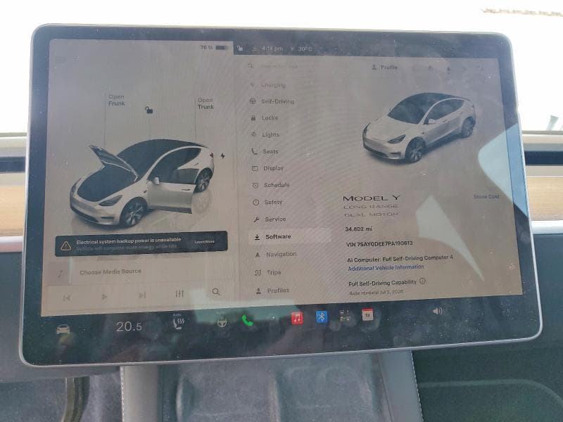 2023 TESLA MODEL Y 9