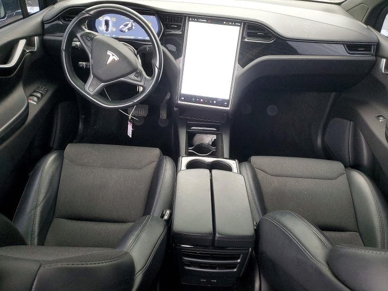 2018 TESLA MODEL X 16