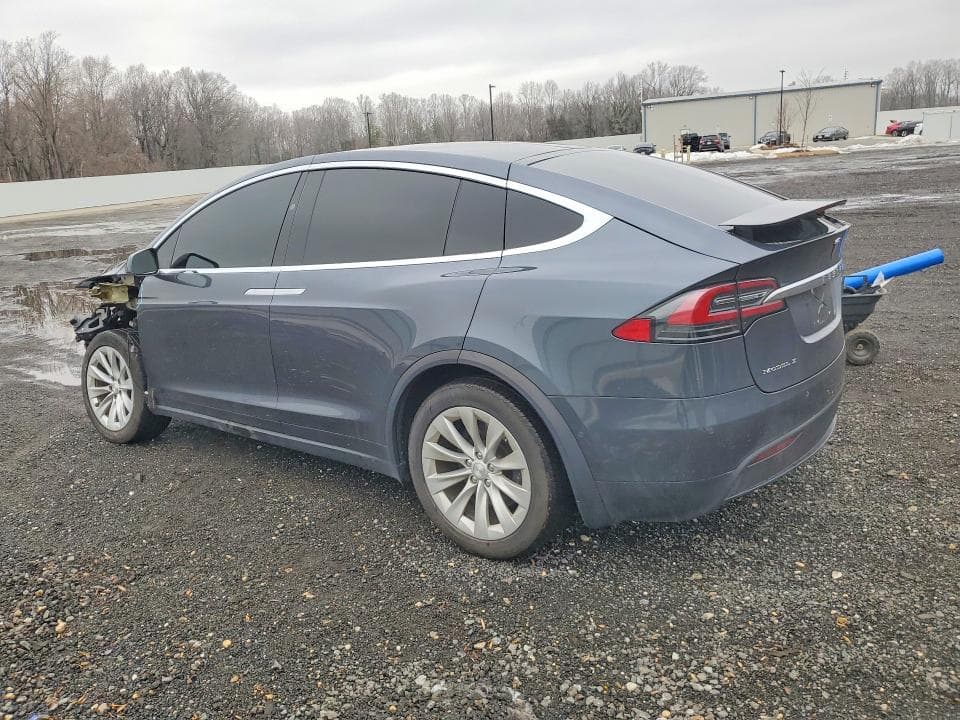 2018 TESLA MODEL X 4