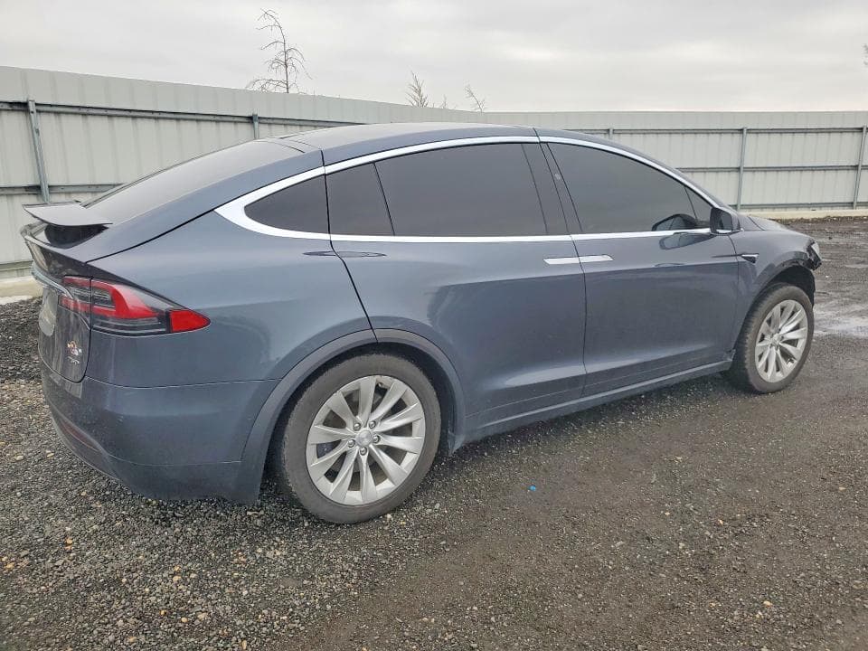 2018 TESLA MODEL X 6